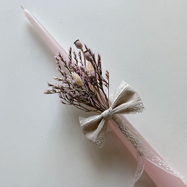 Pastel Pink Dried Flowers Medium Candle